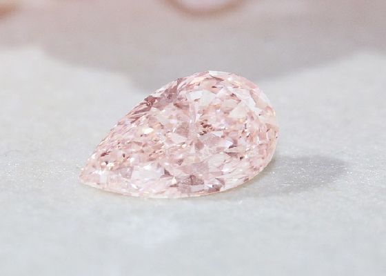 รูปทรงพีร สินทรีย์ CVD ห้องปฏิบัติการเพชรสีชมพูที่เติบโต 1.9ct-2.3ct พร้อมใบรับรอง IGI
