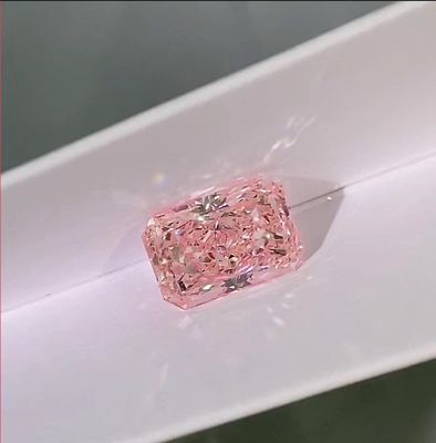 IGI รับรองสีชมพู ล็อสแล็บ สร้างเพชร Radiant Cut 1ct-1.5ct