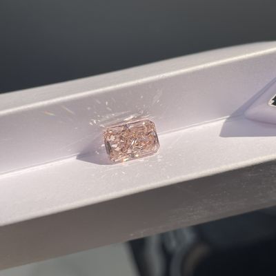 ห้องปฏิบัติการประดิษฐ์ สีชมพู CVD เพชรประกาย รูป 1.5ct-1.99ct