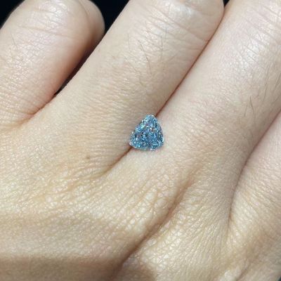 0.89 กะรัต Lab สร้างเพชรสี Triangular Cut Blue Man Made Diamonds