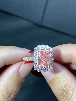4.56ct Lab Diamond Jewelry แหวนเพชรเจียระไนสีชมพู