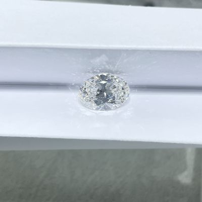 0.5ct ขนาดโอวาล ตัดกระจ่าง D VS ขนาดเล็ก หินเพชรปลูกในห้องปฏิบัติการ IGI รับรอง