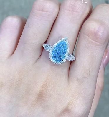 แหวนเพชร CVD ทองคำขาว 18K 2.32ct แหวนหมั้นบลูแพร์คัท