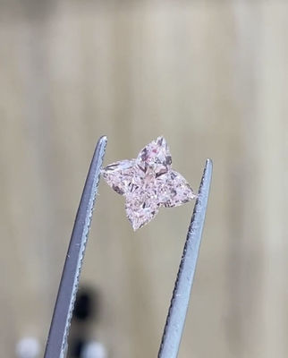 Man Made Lab Engineered Diamonds Four Leaf Clover เพชรสีชมพูเข้มข้นแฟนซี