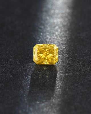 Cushion Loose Diamond HPHT Lab Grown Yellow Diamond กรวดเพชรสังเคราะห์