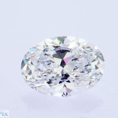 2.4ct CVD ที่เติบโตในห้องปฏิบัติการ สีขาวเพชรทรงโอวาล VS ความชัดเจน