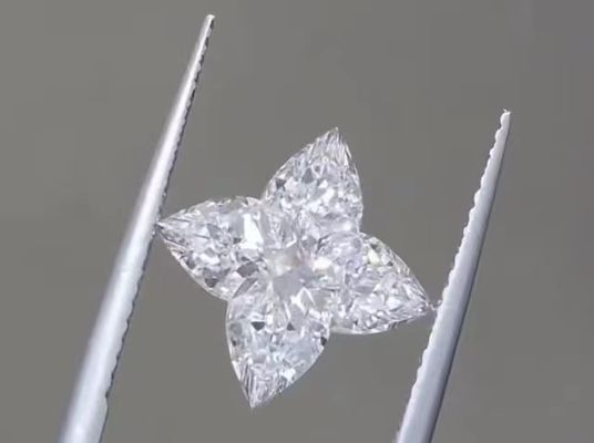 เพชรสีขาวที่ปลูกในห้องทดลอง 4CT CVD LV Cut Loose เพชร DEF VS1 สําหรับตกแต่งเครื่องประดับ