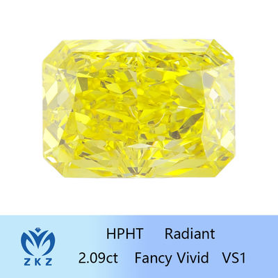 เพชร HPHT แฟนซีสีเหลืองสดใส เจียระไนแบบ Radiant Cut 2.09 กะรัต รับรองโดย IGI