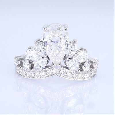 18k สไตล์ราชกุล Lab-grown Diamond Ring สาวงามหญิงเจ้าหญิงออกแบบสีขาว Lab-grown Diamond Ring